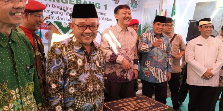 Pengajian Akbar Sekaligus Soft Launching SMP MBS Tangerang